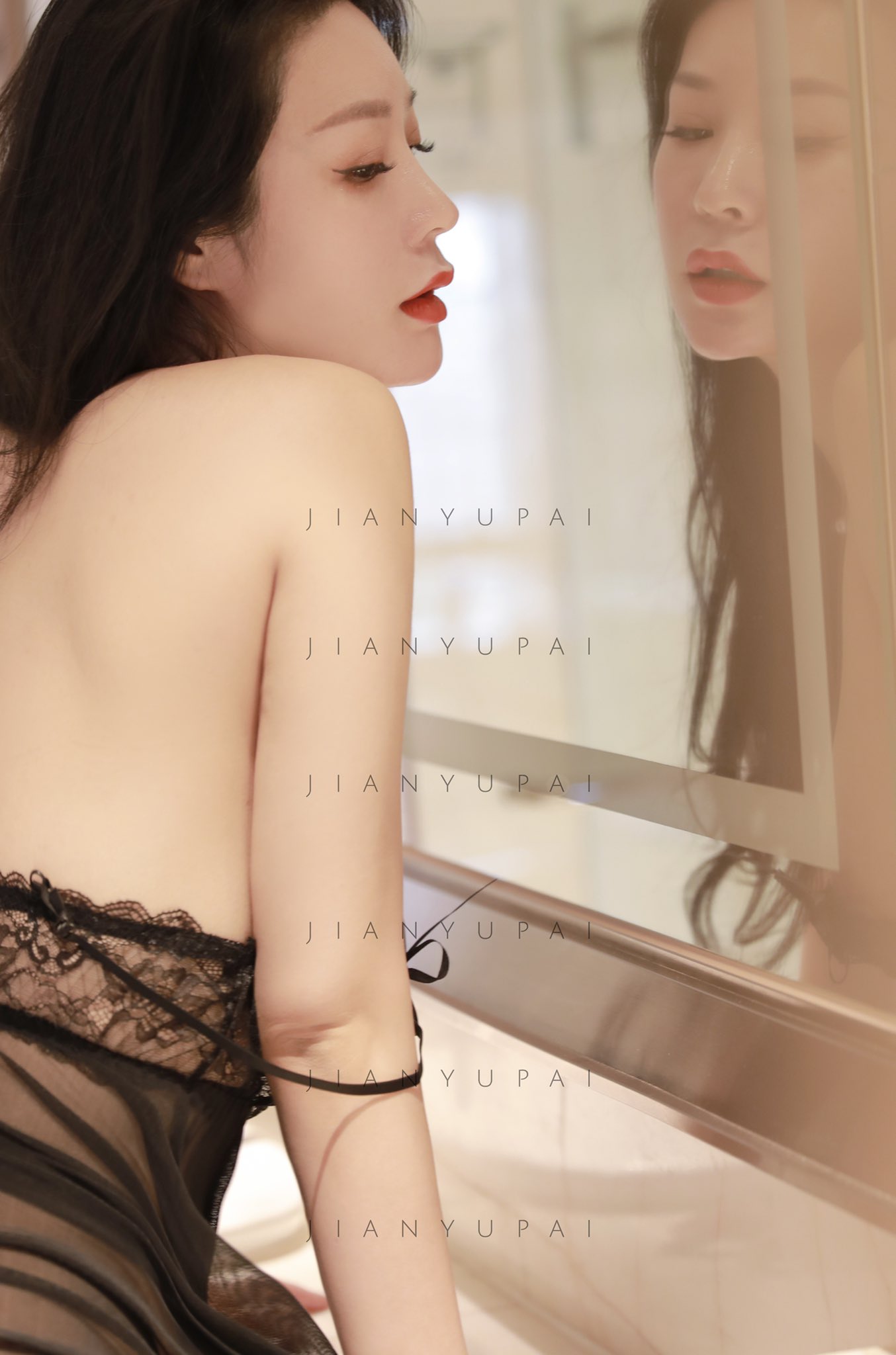 011421u3t18h33b81377mm