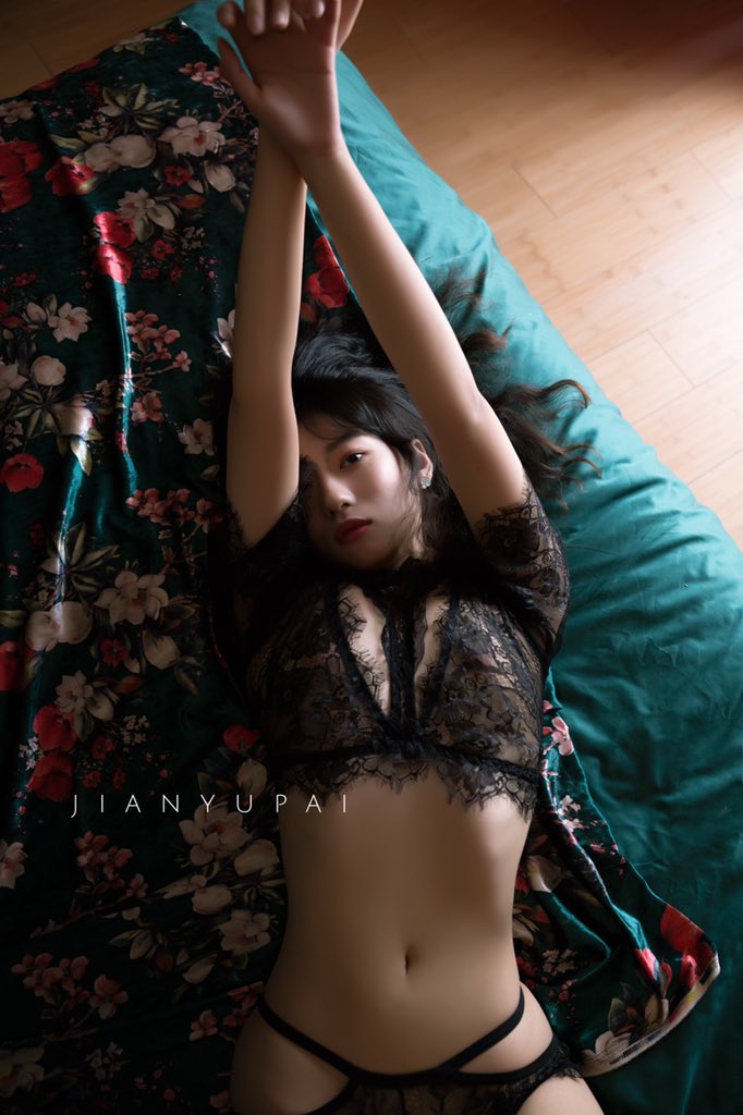 0114325ym68x50x01g4ygq